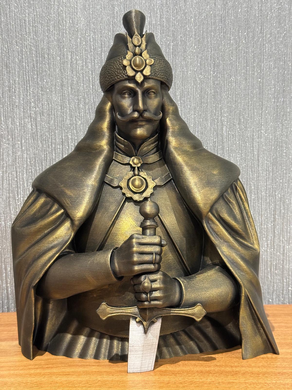 Vlad Tepes Bust (Vlad the Impaler) – Antique Gold Sculpture – Gothic Historical Statue – Desk Decor / Collector Piece