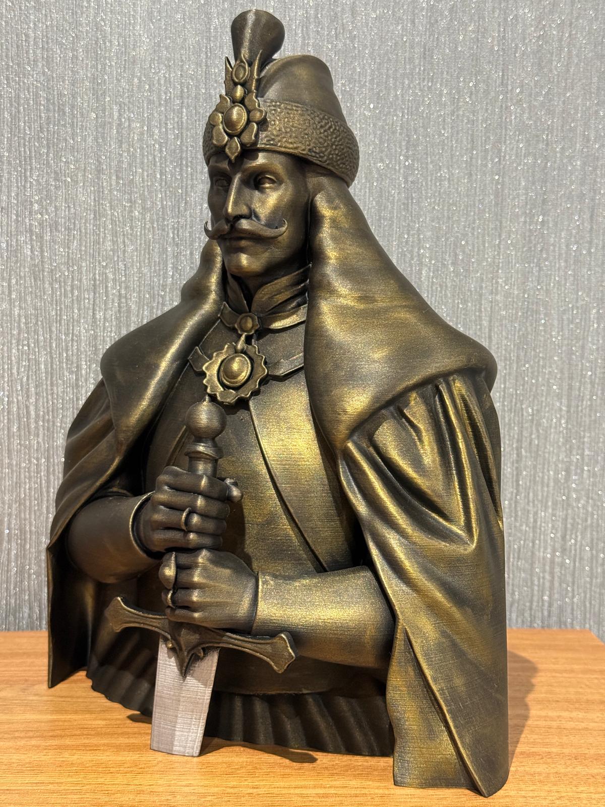 Vlad Tepes Bust (Vlad the Impaler) – Antique Gold Sculpture – Gothic Historical Statue – Desk Decor / Collector Piece