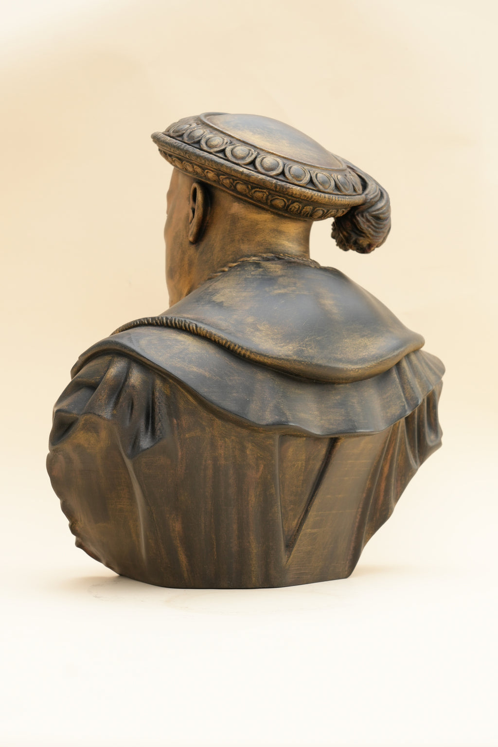 Henry VIII bust, costume and finish detail